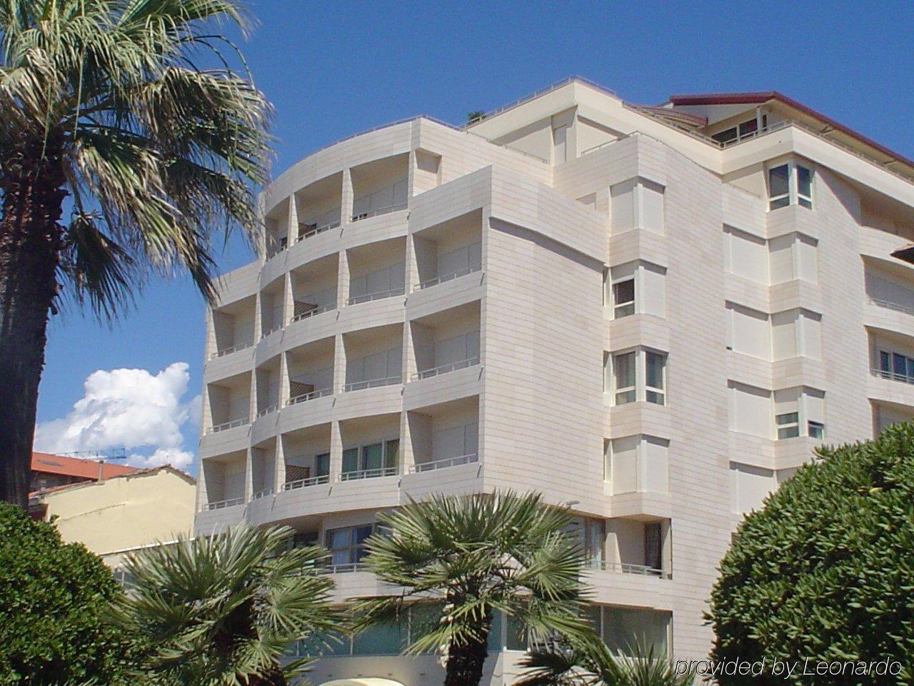 Hotel Sina Astor Viareggio Exterior foto